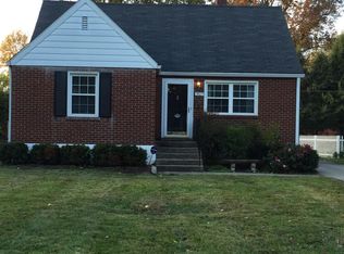 3805 Ormond Rd, Saint Matthews, KY 40207