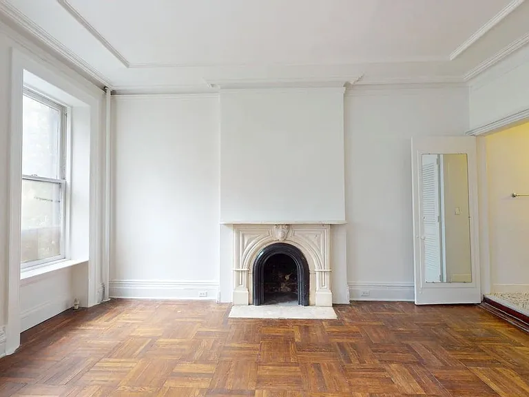 154 E 37th St #3F — Photo 6