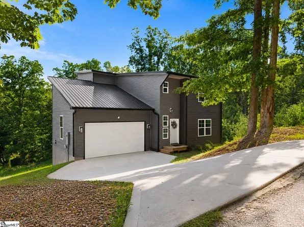 348 W Caroline St, Greenville, SC 29611