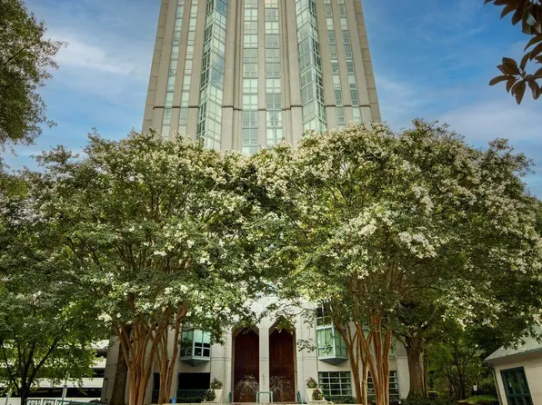 2870 Pharr Court South NW APT 2403, Atlanta, GA 30305