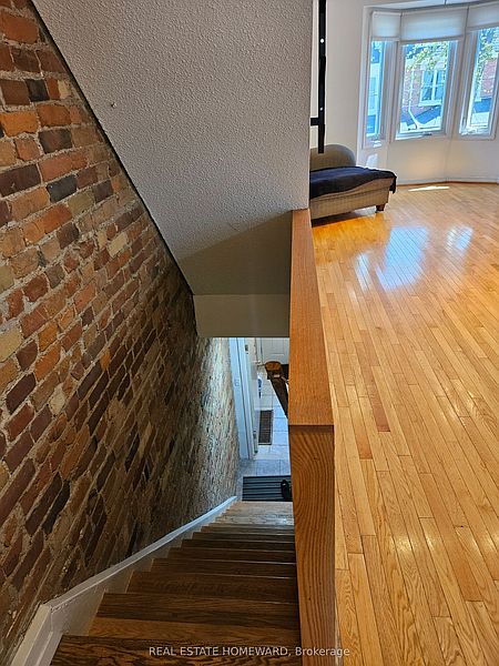 Toronto Townhouse for rent - 2 Bedrooms — photo 4
