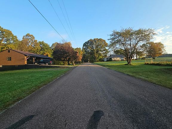 5th image of 520 White Rd