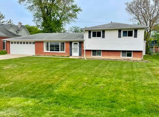 1327 Pam Anne Dr, Glenview, IL