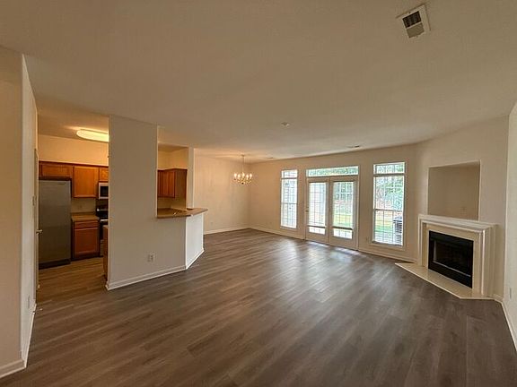 2nd image of 4606 Kingsland Ct