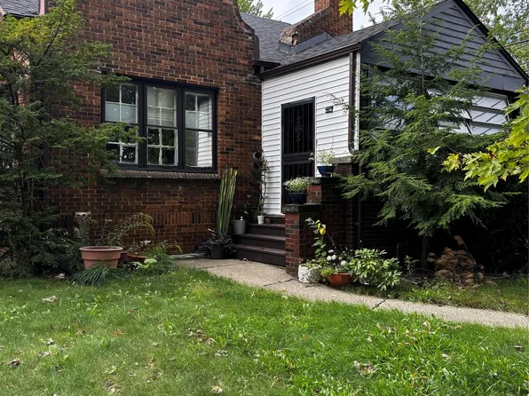 5809 Courville St, Detroit, MI 48224
