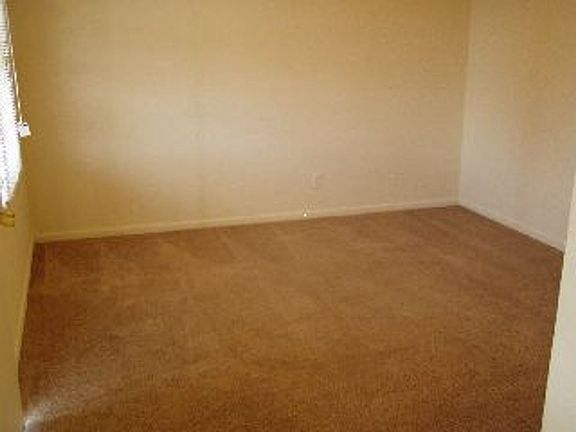 3rd image of 91 Pine Haven Dr APT 101