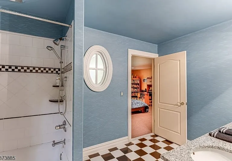 21 Stoningham Dr — Photo 28