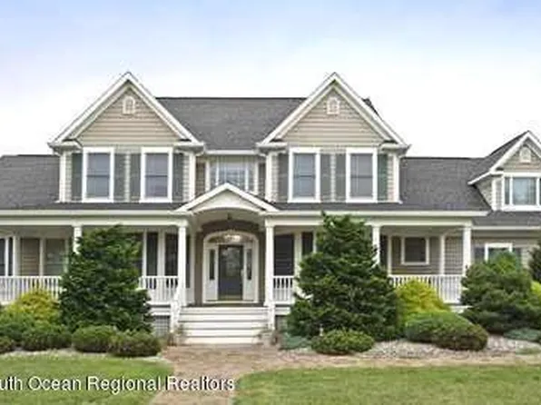 32 Farm Ln, Millstone Township, NJ 08555