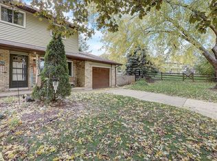 5302 S Ridge Way, Middleton, WI 53562