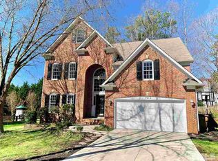 105 Warson Ct, Cary, NC 27519