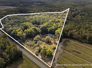 8782 Red Oak Rd, Whitakers, NC 27891