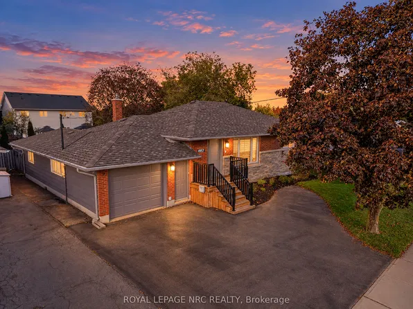 4957 John St, Beamsville, ON L3J 0P1