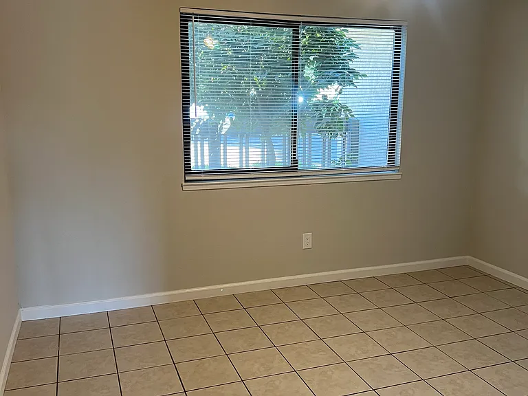 1425 Tully Rd #2 — Photo 9