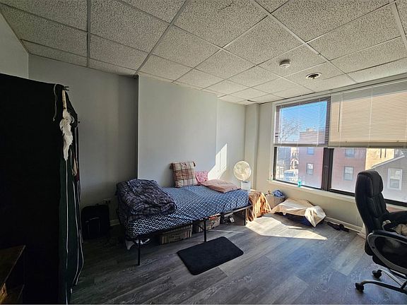 2nd image of 1060 W Polk St APT 3F