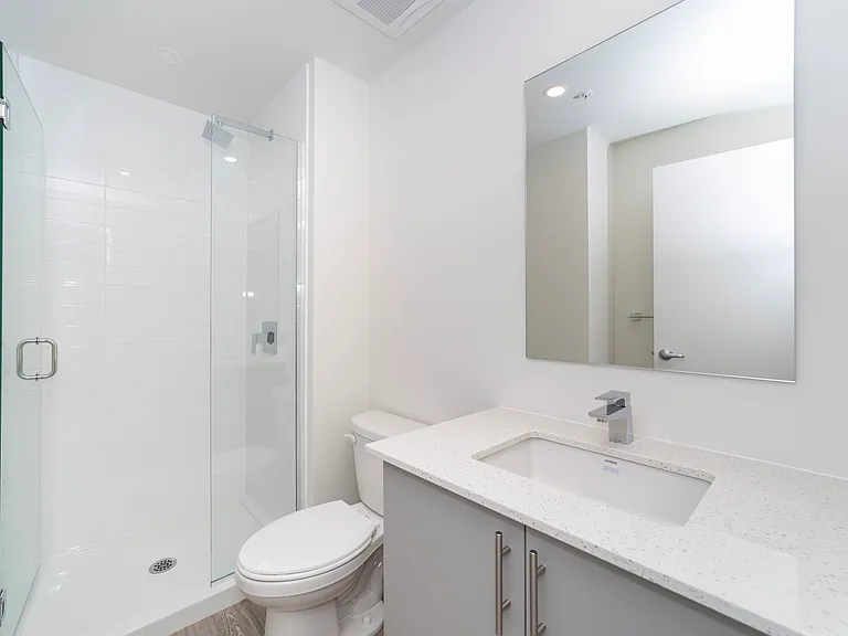 353 Gardner St — Photo 33