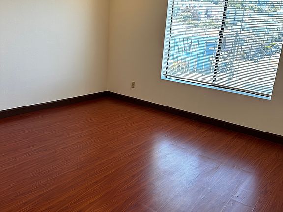 3rd image of 3090 San Bruno Ave #C