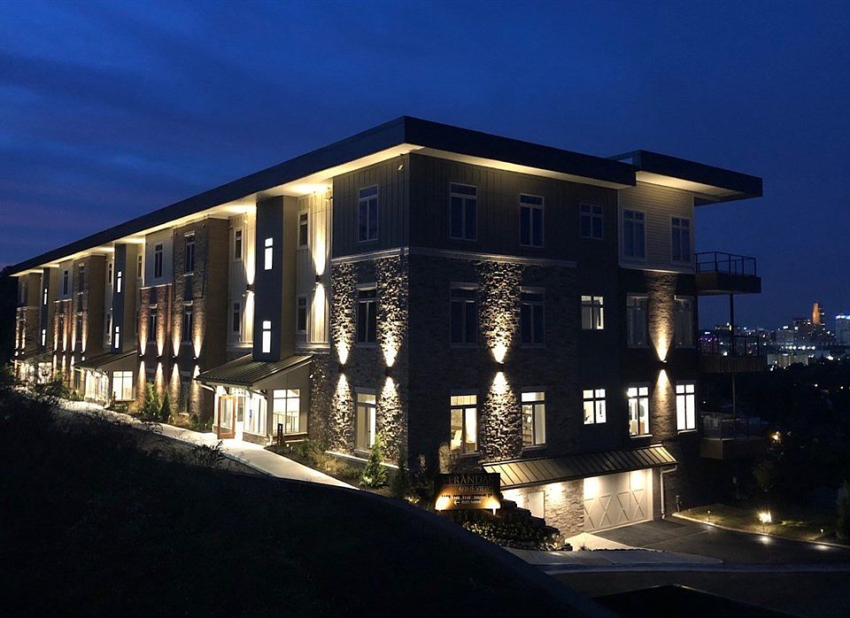 1st image of 1150 Shavano Dr #26