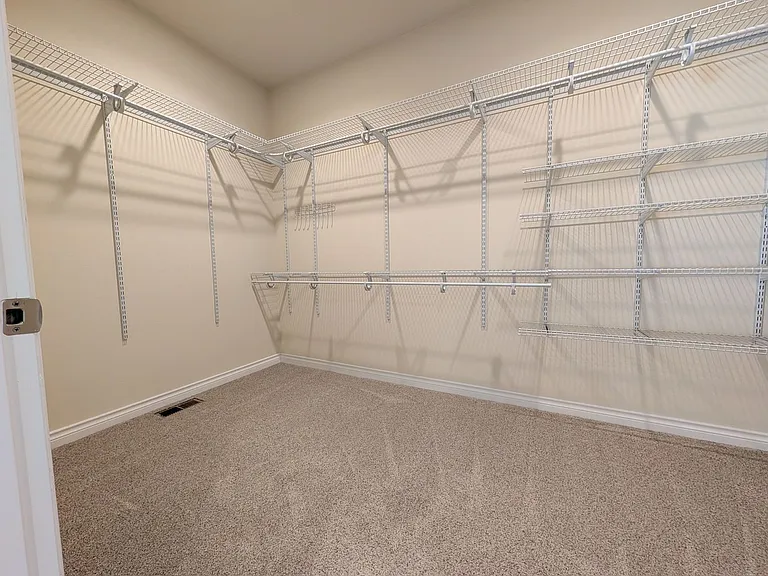 13837 Bay View Rd — Photo 10