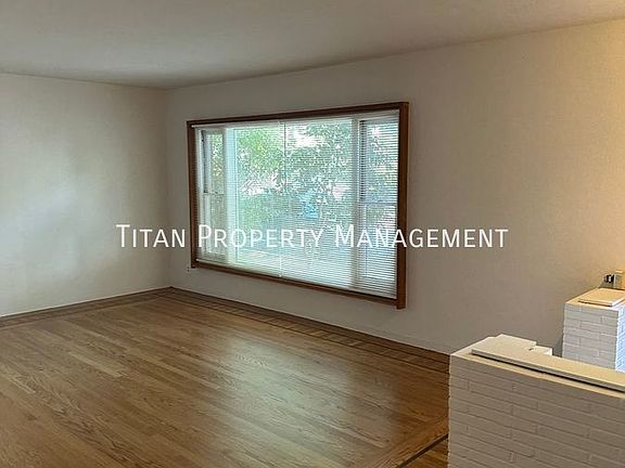 2nd image of 2320 G St APT 1