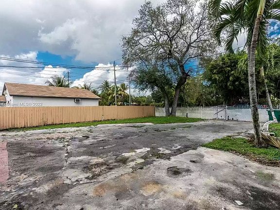 5th image of 2638 NW 29th Ave