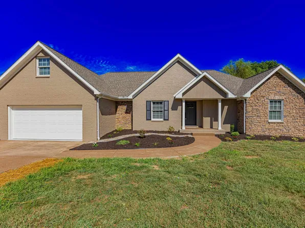 8422 Lancaster Dr, Newburgh, IN 47630