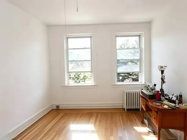 218 Broad Ave APT 3G, Leonia, NJ 07605