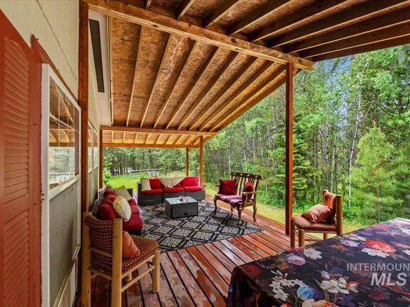 29 Rising Ln, Cascade, ID 83611