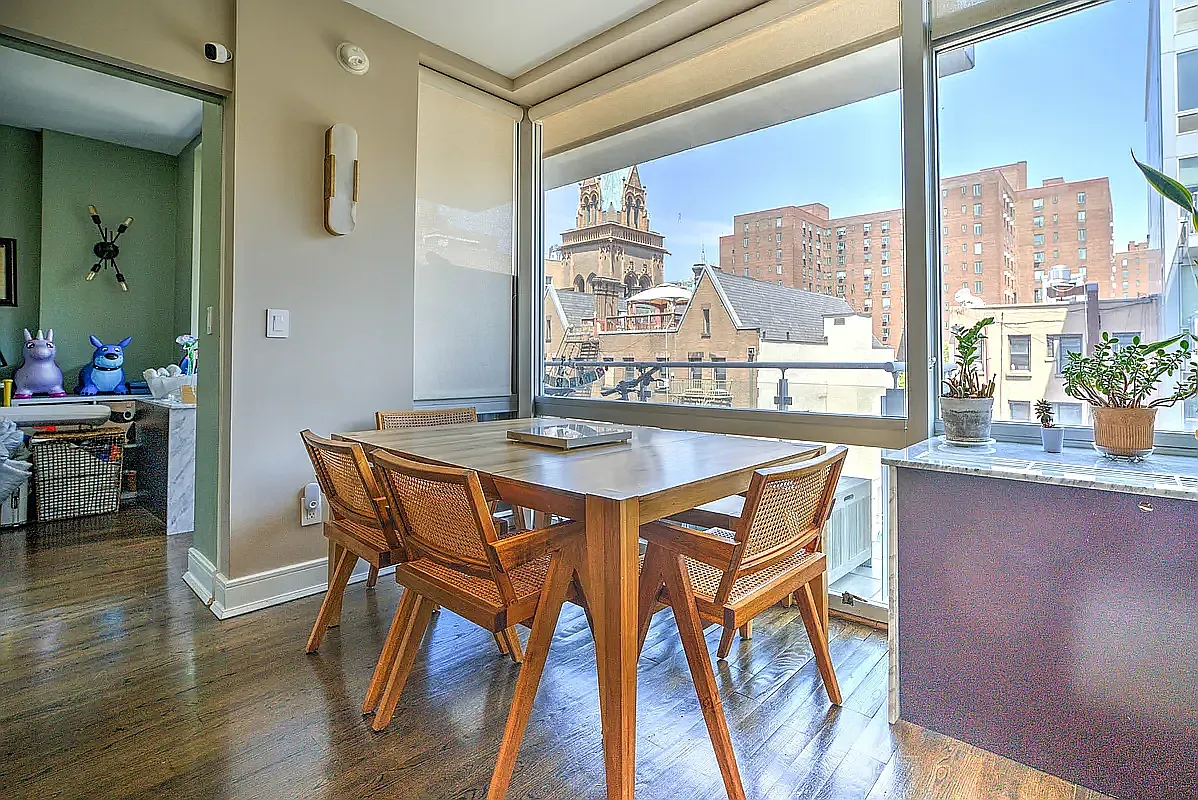 425 East 13th Street — Photo 4