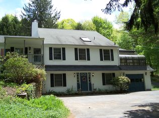 28 Cowles, Woodbury, CT 06798