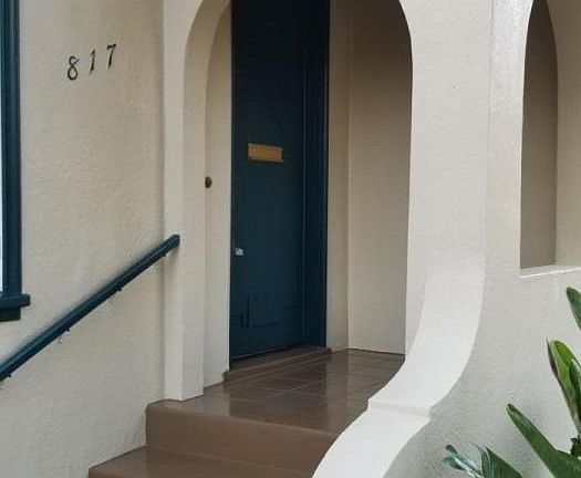 2nd image of 817 Linden Ave