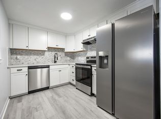 26 Williamsburg Ct Unit 4, Shrewsbury, MA 01545