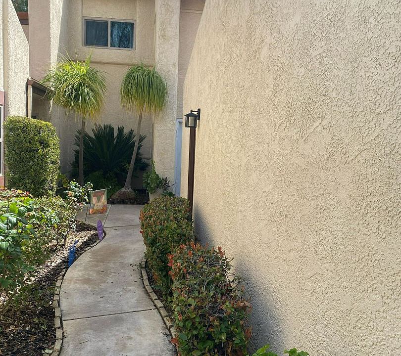 1st image of 38972 Paseo De Oro