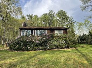 627 Three Creeks Ln, Sparta, NC 28675