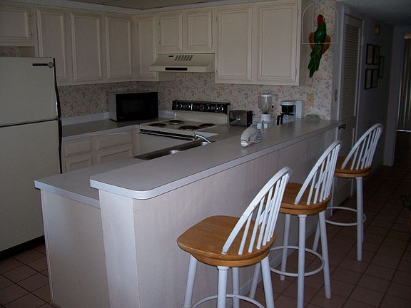 3rd image of 115 E Amberjack St #216