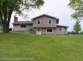 2989 Kalmbach Rd, Chelsea, MI 48118