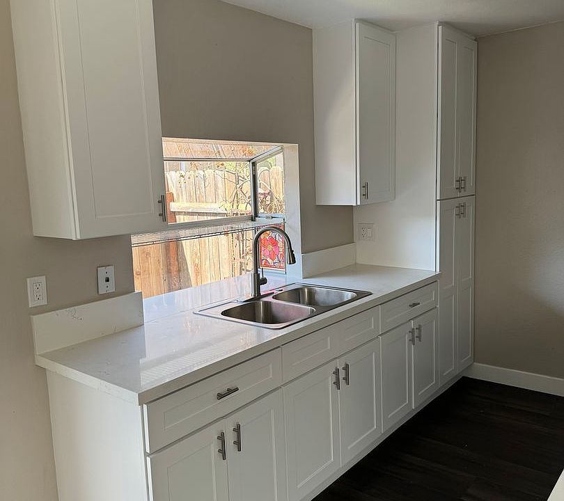 1st image of 18291 Plaza Way #B