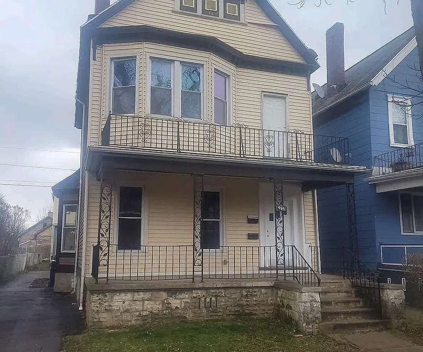499 Fargo Ave #LR
