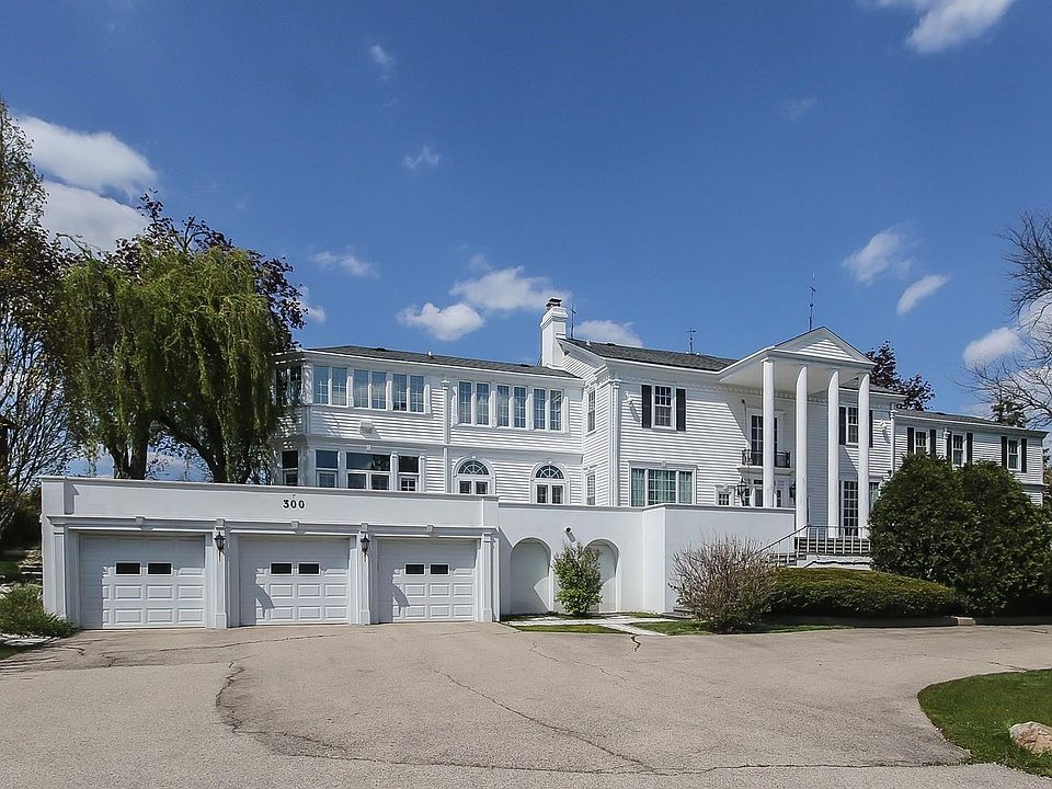1st image of 300 Lexington Ct