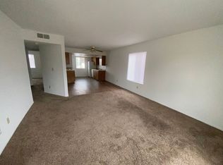 1710 McKinley Ave APT B, Hanford, CA 93230