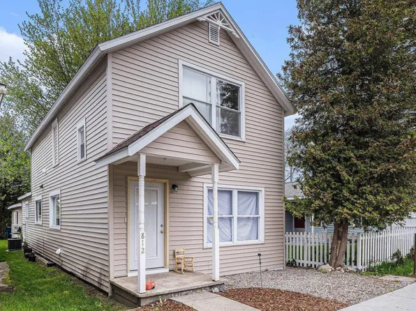 812 Forest Ave, Frankfort, MI 49635