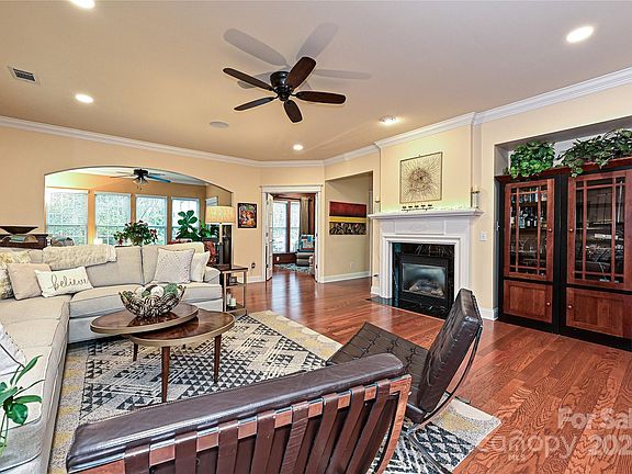 5th image of 57109 Nightingale Way