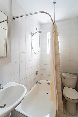 Rented by Compass | media 7