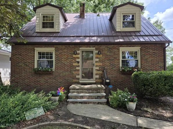 81 Hale St, Mogadore, OH 44260