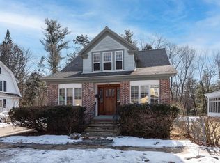 32 Broad St, Rochester, NH 03867