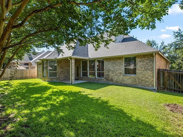 2127 Clear Lake Pl — Photo 36