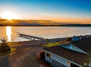 1847 Beach Dr E, Pt Orchard, WA 98366