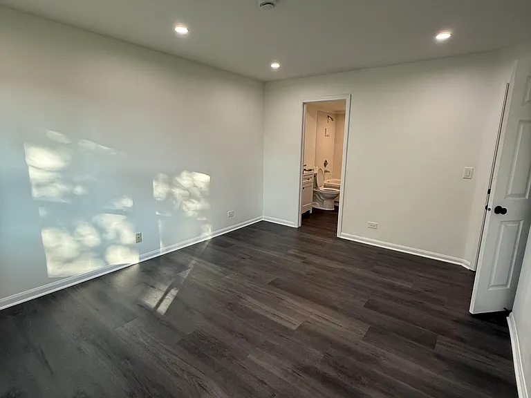 2508 Live Oak Ln — Photo 13