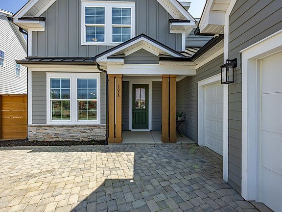 2nd image of 2028 Shallow Bluff Ct