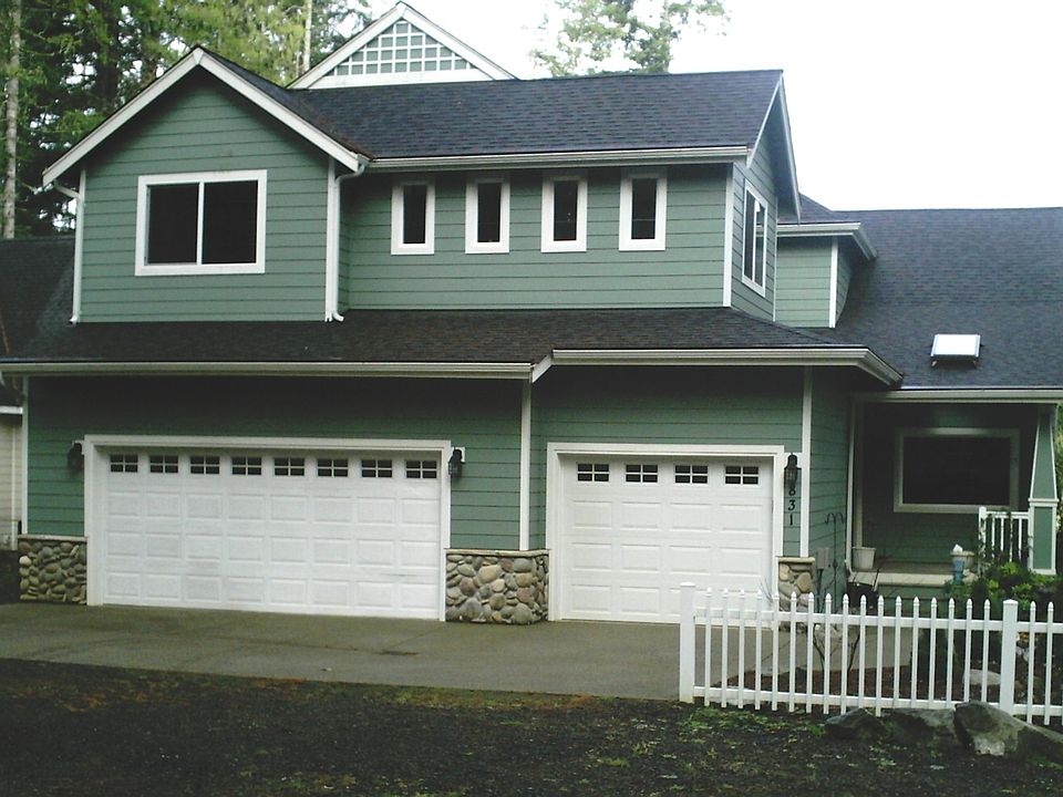 1st image of 831 E Ballantrae Dr
