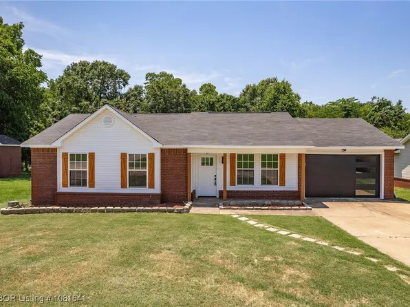 607 Boulder Dr, Van Buren, AR 72956